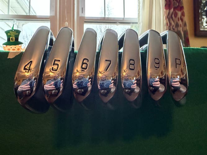 Men's Mizuno Pro 221 Right Handed Iron Set Stiff Flex Steel Shaft (Used)