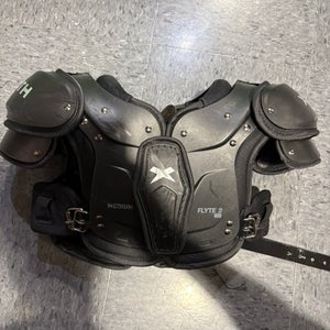 Medium Youth Xenith Flyte 2 TD Shoulder Pads (Used)