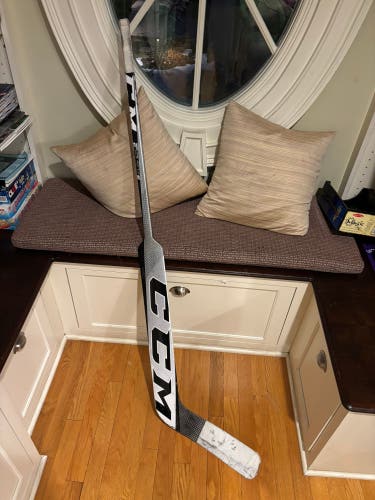 Senior CCM Extreme Flex 5 Pro Regular Goalie Stick 24" Paddle Pro Stock (Used)