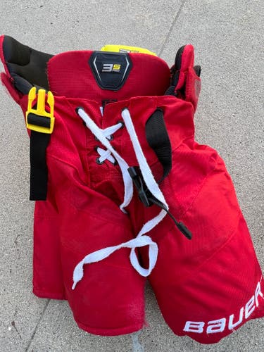 Red Small Bauer Supreme 3S Pro Pant Shell (Used)