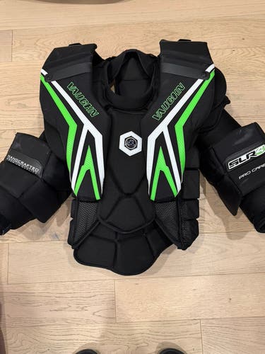 Large Vaughn SLR4 Pro Carbon Goalie Chest Protector (Used)