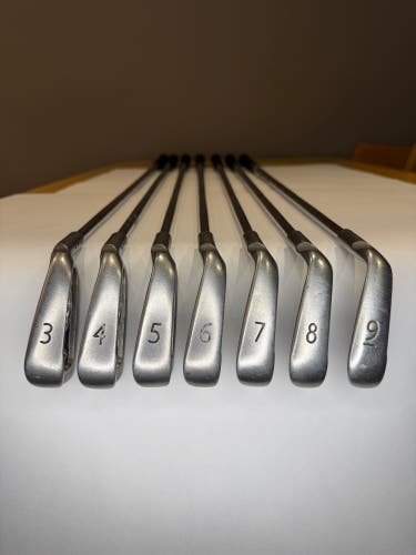 Men's Ping i10 (Blue dot) Right Handed Iron Set Stiff Flex 3-9 Steel Shaft