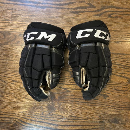 CCM U+ 12 Gloves 15” (Used)