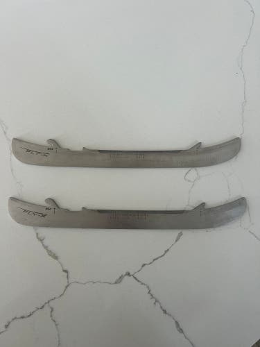 Bauer Fly-X 254 mm (Used)