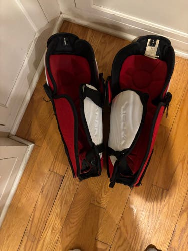 Senior Bauer Vapor X800 14" Shin Pads (Used)
