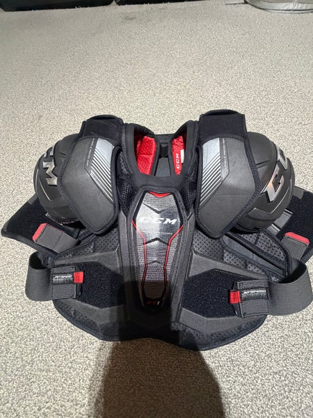Men's Medium Senior CCM JetSpeed FT1 Shoulder Pads Pro Stock (Used)