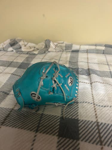 Rawlings Heart of the Hide RH Pitcher's Baseball Glove 11.75" (Used)