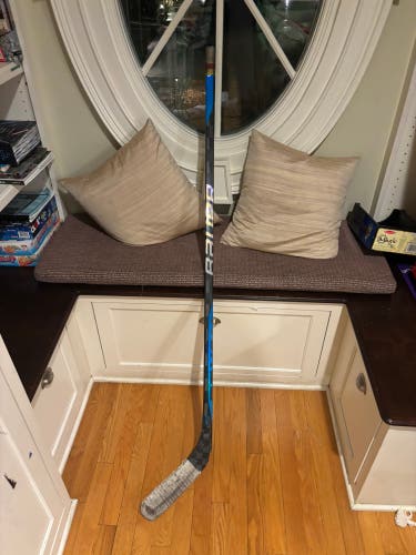 Senior Bauer Nexus Sync Right Handed Hockey Stick P88 55 Flex (Used)