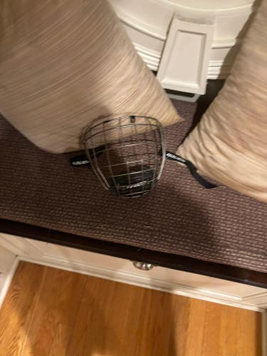 Small Bauer Profile III Facemask Full Cage (Used)