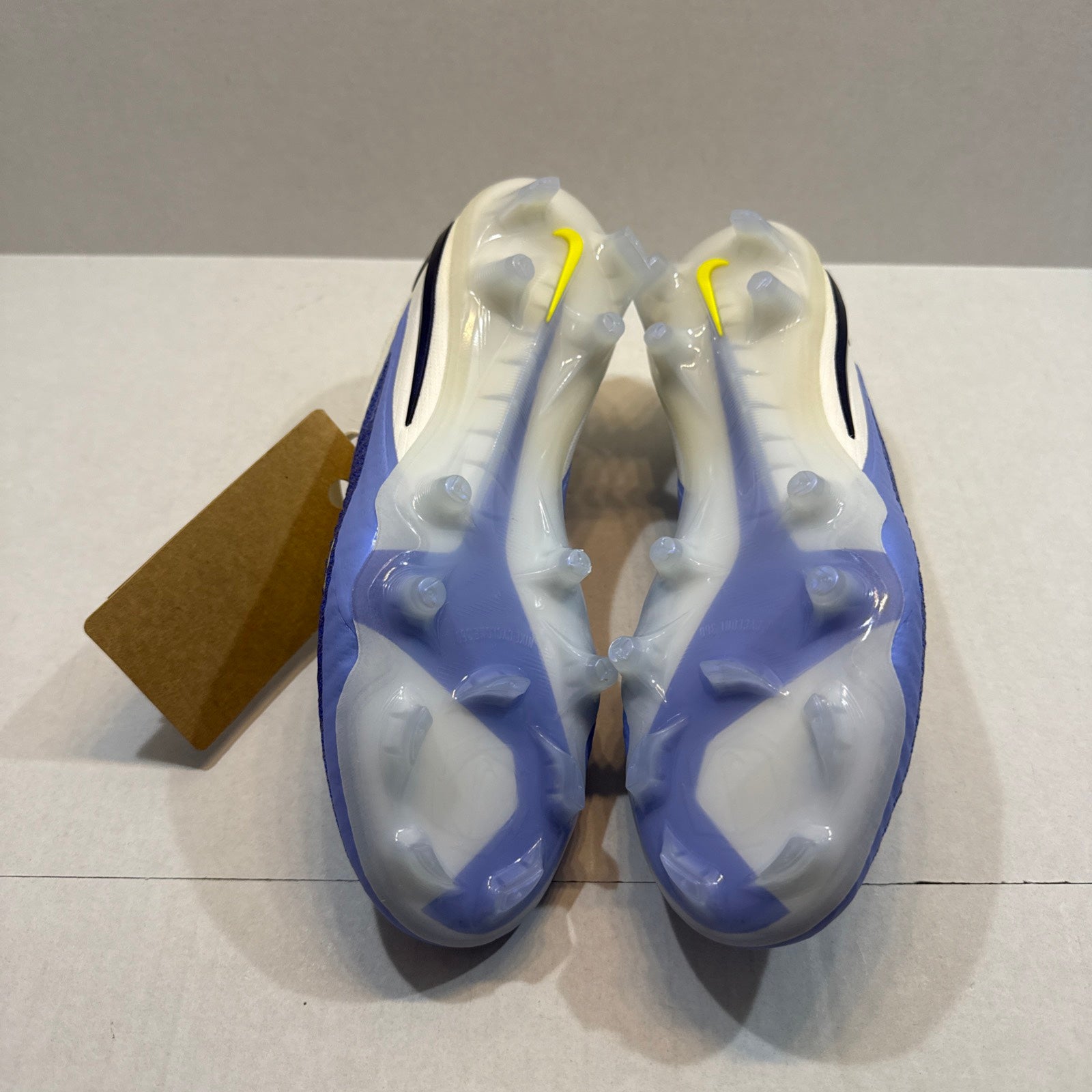 Mens Size 5 Nike Soccer Cleats Phantom 6 Low Elite FG White Blue HQ2331-400 Nike Phantom 6 Low Elite Firm Ground - Racer Blue/Pink Blast  main image 2
