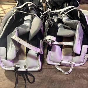 31" Vaughn Velocity V5 Goalie Leg Pads (Used)