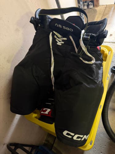 Senior Large CCM Tacks AS 580 Hockey Pants (Used)