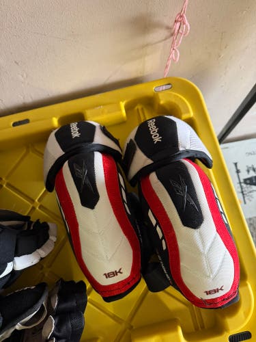 Senior Large Reebok 18K Elbow Pads (Used)