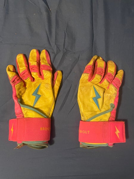 Adult Medium yellow Caribbean Bruce bolts (Used) PLUS yellow 9 strap tool