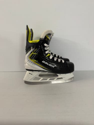 Used Size 13.5 D Youth Bauer Vapor Fly40 Hockey Skates