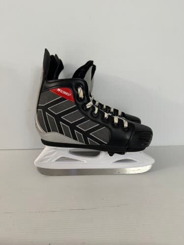 Used Size 13-3 (Adjustable) D Youth Lake Placid Wizard Hockey Skates