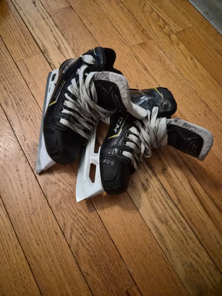 2023 CCM Tacks Hockey Goalie Skates Regular Width Size 3 (Used)