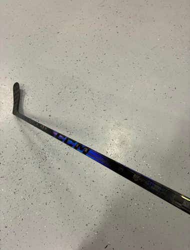 NEW Senior CCM Ribcor Trigger 10 Pro Right Hand Hockey Stick P28 70 Flex (New)