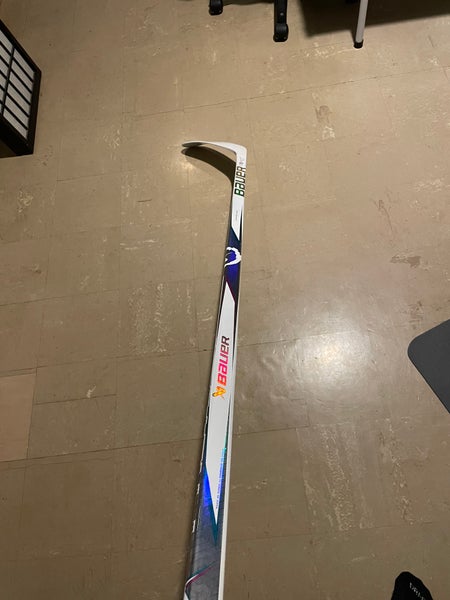 Junior Bauer Proto2 Right Handed Hockey Stick P28 50 Flex (New)