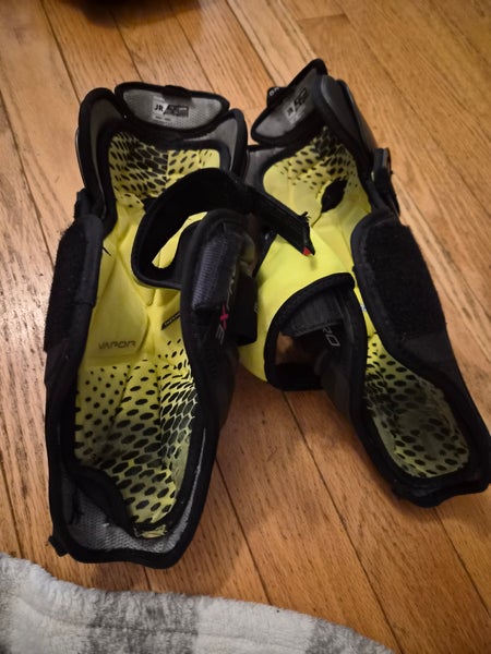 Junior Bauer Vapor 12" Shin Pads (Used)