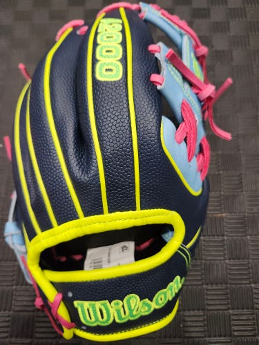 Wilson RH Infield A2000 Baseball Glove 11.5" (New)