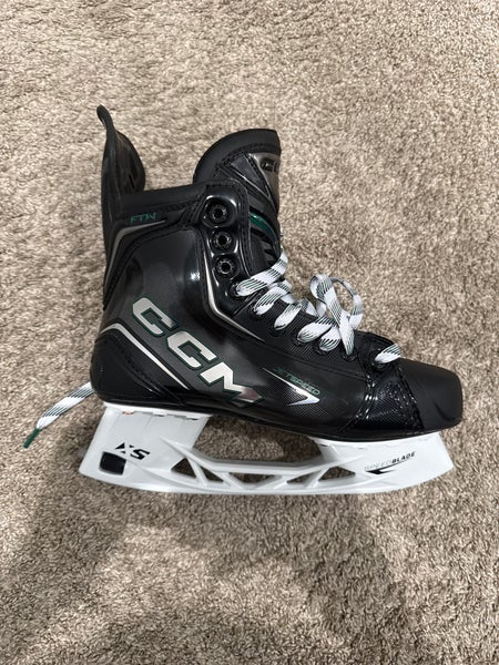 CCM Hockey Skates Pro Stock Size 6 (New)