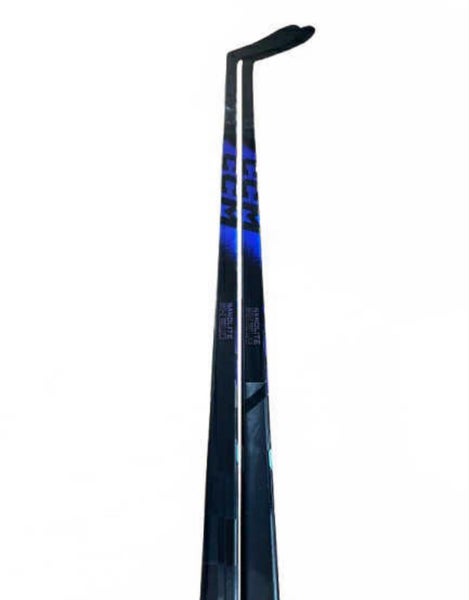 2 Pack Senior CCM Trigger 10 Pro Right Hand Hockey Stick P28 70 Flex (New)