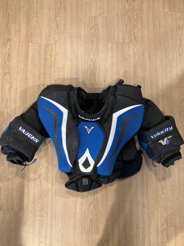 Senior Medium Vaughn Velocity V6 Goalie Chest Protector