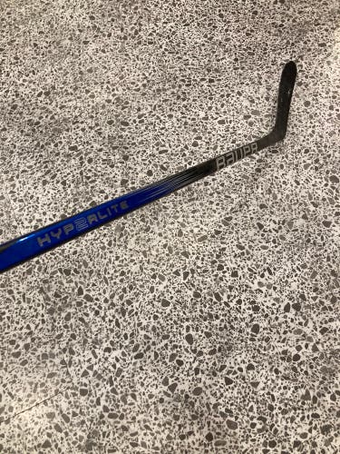 Junior Bauer Vapor Hyperlite 2 Hockey Stick | LH P28