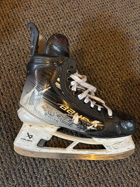 2023 Bauer Vapor Hyperlite 2 Hockey Skates 8.5 (Used)