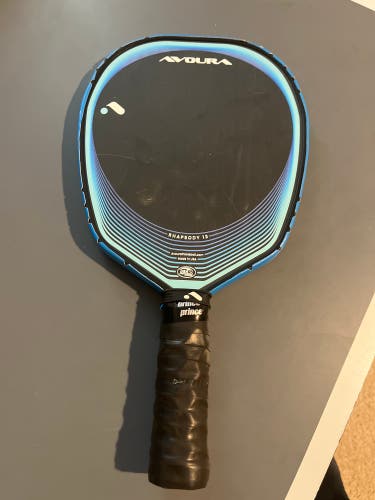 Avoura Pickleball Paddle (Used)