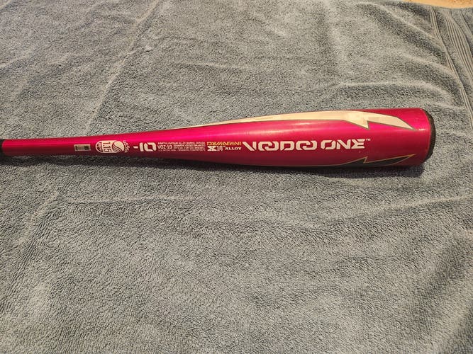 DeMarini Voodoo One Alloy USSSA Certified Bat (-10) 20 oz 30" (Used)