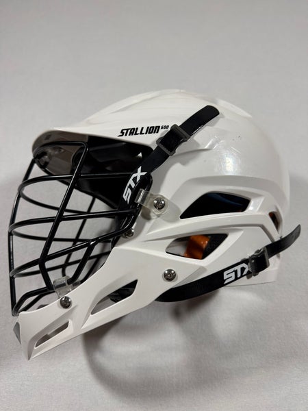 Schutt Stallion 600 Lacrosse Helmet size Medium (Used)