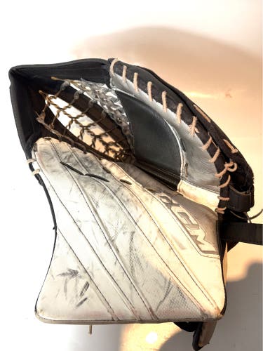 CCM Extreme Flex E5.9 Regular (Used)