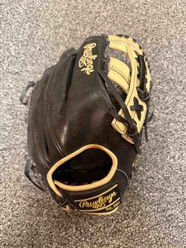 Rawlings Heart of the Hide ContoUR Baseball Glove | RHT | 11. 75 | inch Infield (used)