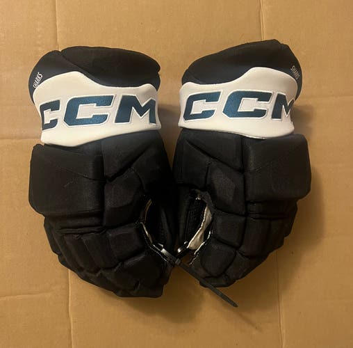 San Jose Sharks Barracuda Black CCM Jetspeed Gloves 14”