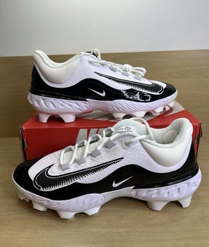 The Nike Alpha Huarache Elite 4 Low MCS (Style FD6255-101) is a performance-driven baseball cleats