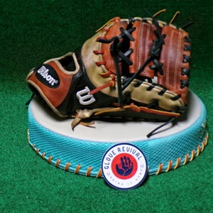 2021 Wilson RH First Base A2K 1617 Baseball Glove 12.5" (Used)