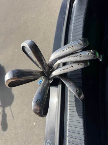Men's TaylorMade Right Handed Clubs (Full Set) 7 Pieces (Used)