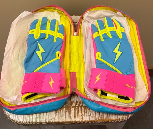 NEW Bruce Bolt Batting Gloves *CREATOR SERIES* Size Small - LONG CUFF