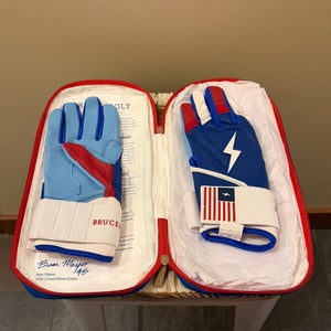 NEW Bruce Bolt Batting Gloves *CREATOR SERIES* Size Small - LONG CUFF