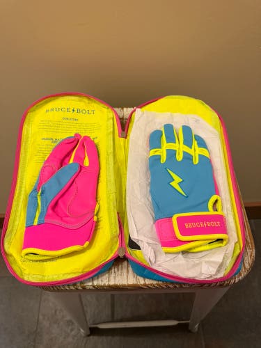 NEW Bruce Bolt Batting Gloves *CREATOR SERIES* Size: XL - LONG CUFF