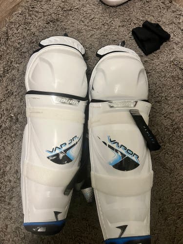 Senior Bauer Vapor Flylite 14" Shin Pads (New)