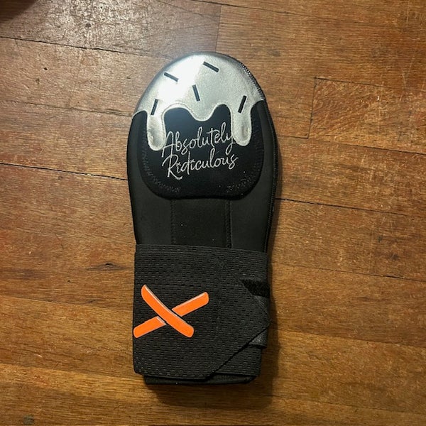 Black Senior Sliding Mitt (Used)