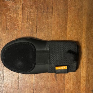 Black Senior Sliding Mitt (Used)