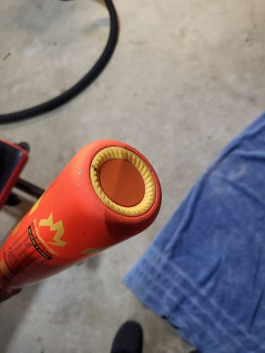 2025 Easton Hype Fire Composite USSSA Certified Bat (-5) 26 oz 31" (Used)