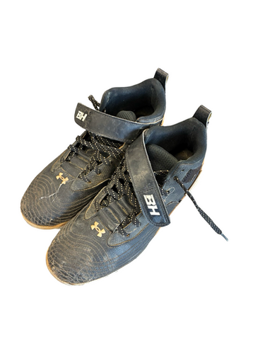 Used Under Armour CLEATS BB/SB Cleats Black Junior 04.5 11682-S000128745