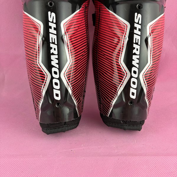 Sher-Wood Code Shin Pads Youth 9"