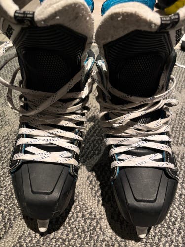 2015 Bauer Nexus 8000 Hockey Skates Extra Wide Width 8 (Used)