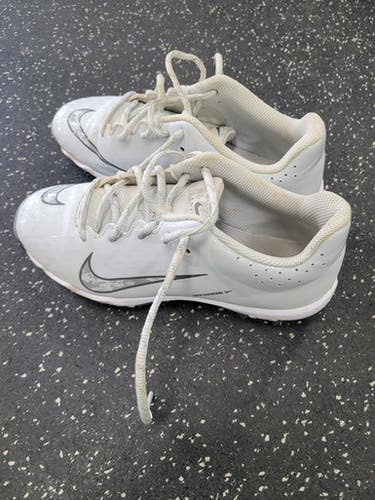Used Nike DIAMOND BB/SB Cleats White Junior 04 11849-S000037422